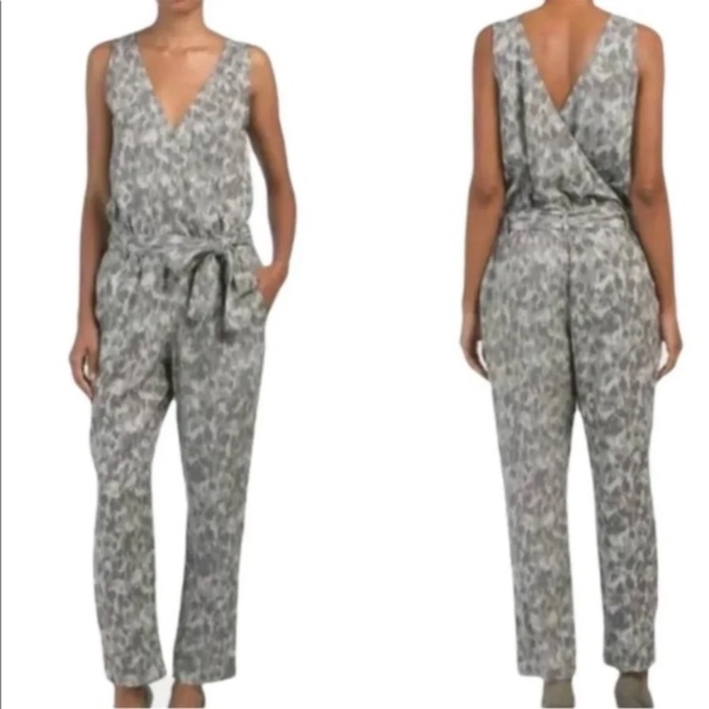 Cloth & Stone Leopard Print Tencel V-Neck Jumpsuit Sz S